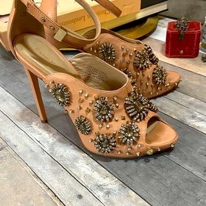 NUDE BLING heels